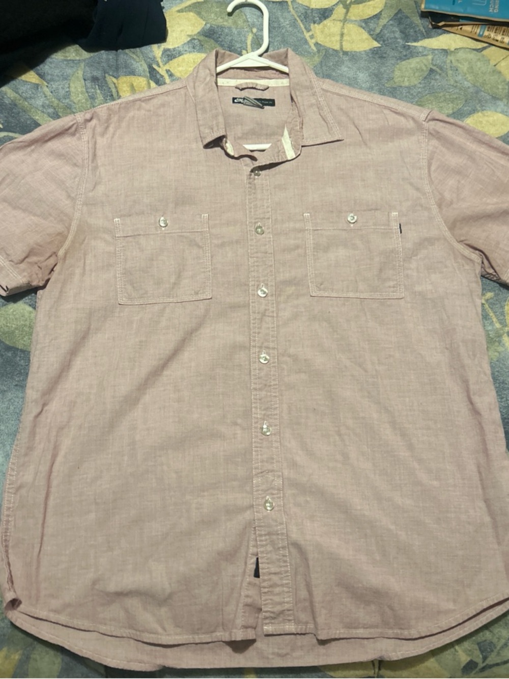 Nike SB button up shirt size Large
